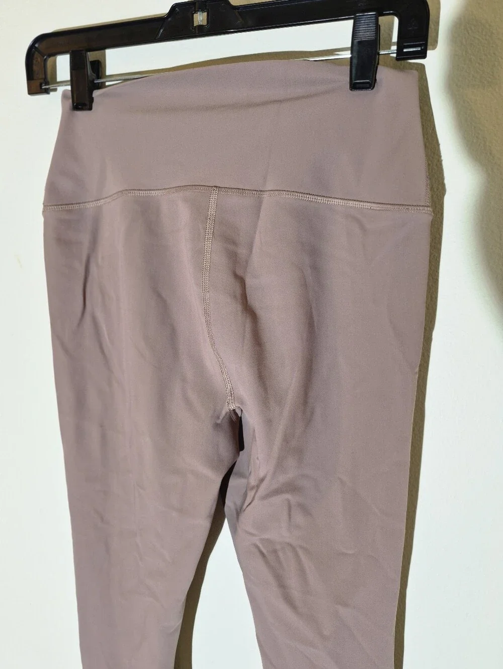 S) ALO Yoga Dusty Rose Ripped Warrior High Waist Full Length Leggings
